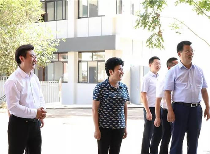 【達州東辰】省人大常委會(huì )副主任、達州市委書(shū)記包惠到達州東辰視察