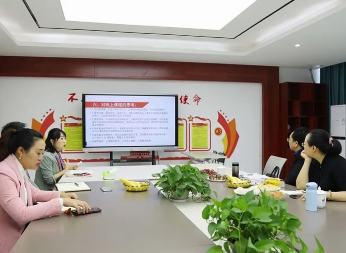 線(xiàn)上課程引領(lǐng)方向 線(xiàn)下升學(xué)全局謀劃丨祝啟程校長(cháng)一行親臨安州東辰指導工作