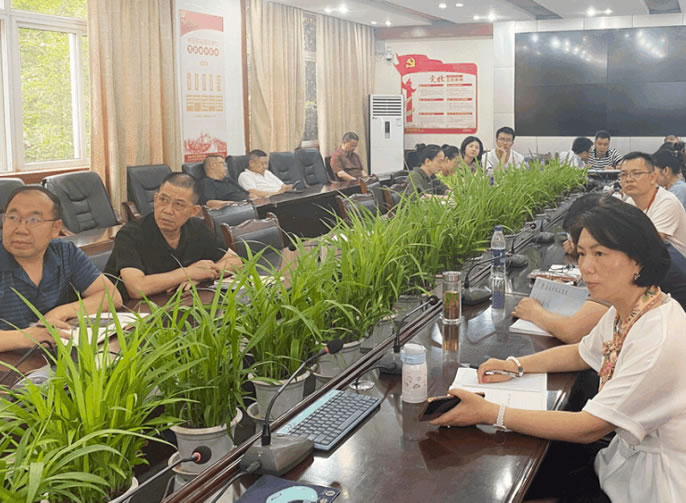 東辰教育│聚焦義務(wù)教育新課程方案和課程標準：為學(xué)校立德樹(shù)人定位導航