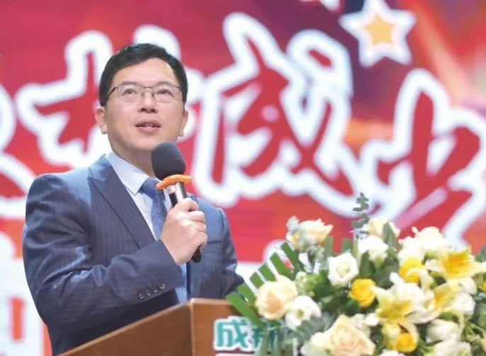 用心守護孩子的美好未來(lái)丨楊建平總校長(cháng)給家長(cháng)朋友的第七封信